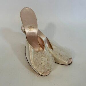 Sz 7 Vintage 1940s Daniel Green Light Pink Satin Boudoir Heels